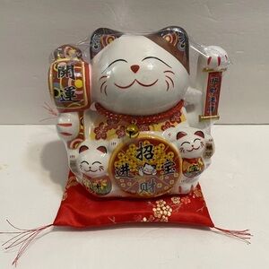 Japanese Lucky Money Cat with 2 baby cats moving arm neko Yakushi kiln Mino Cat